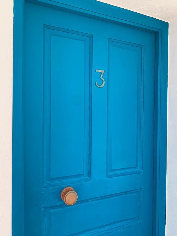 Manousos Rooms Αδάμας Εξωτερικό φωτογραφία
