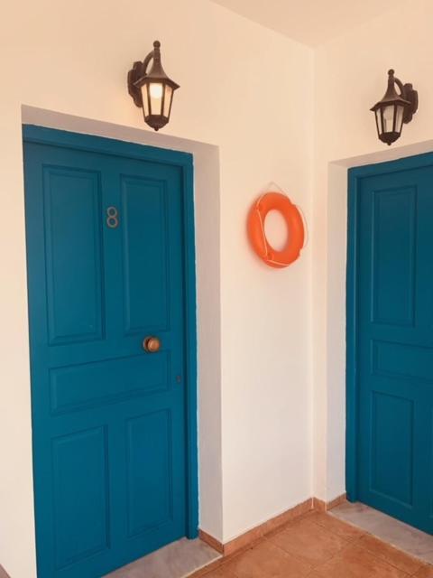 Manousos Rooms Αδάμας Εξωτερικό φωτογραφία