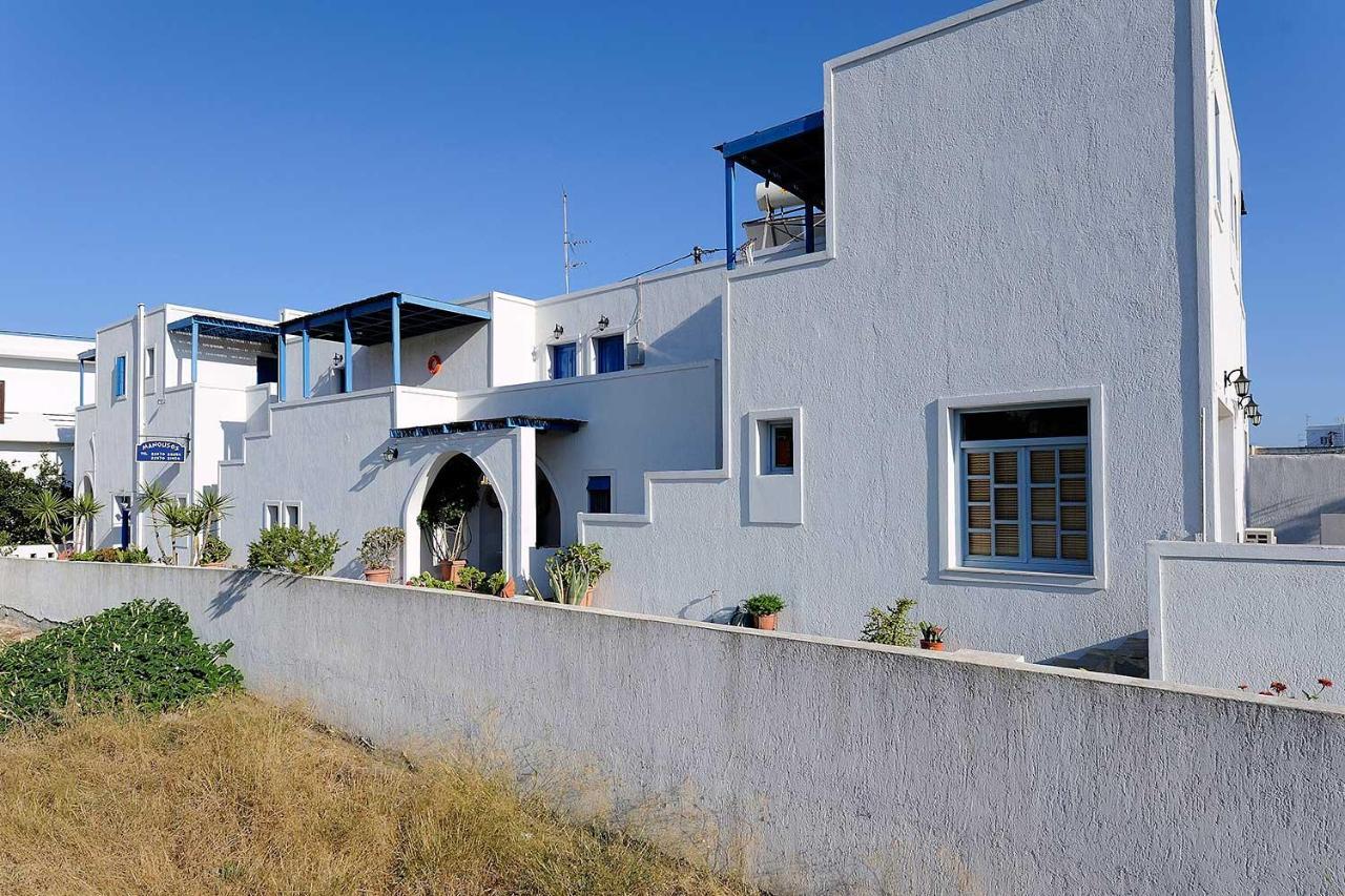 Manousos Rooms Αδάμας Εξωτερικό φωτογραφία